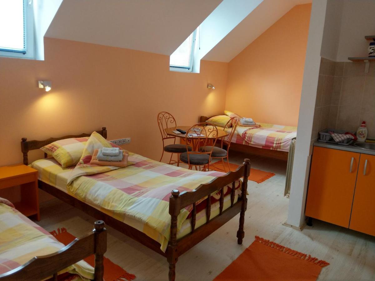 Apartment Harmonija Apatin Exteriör bild